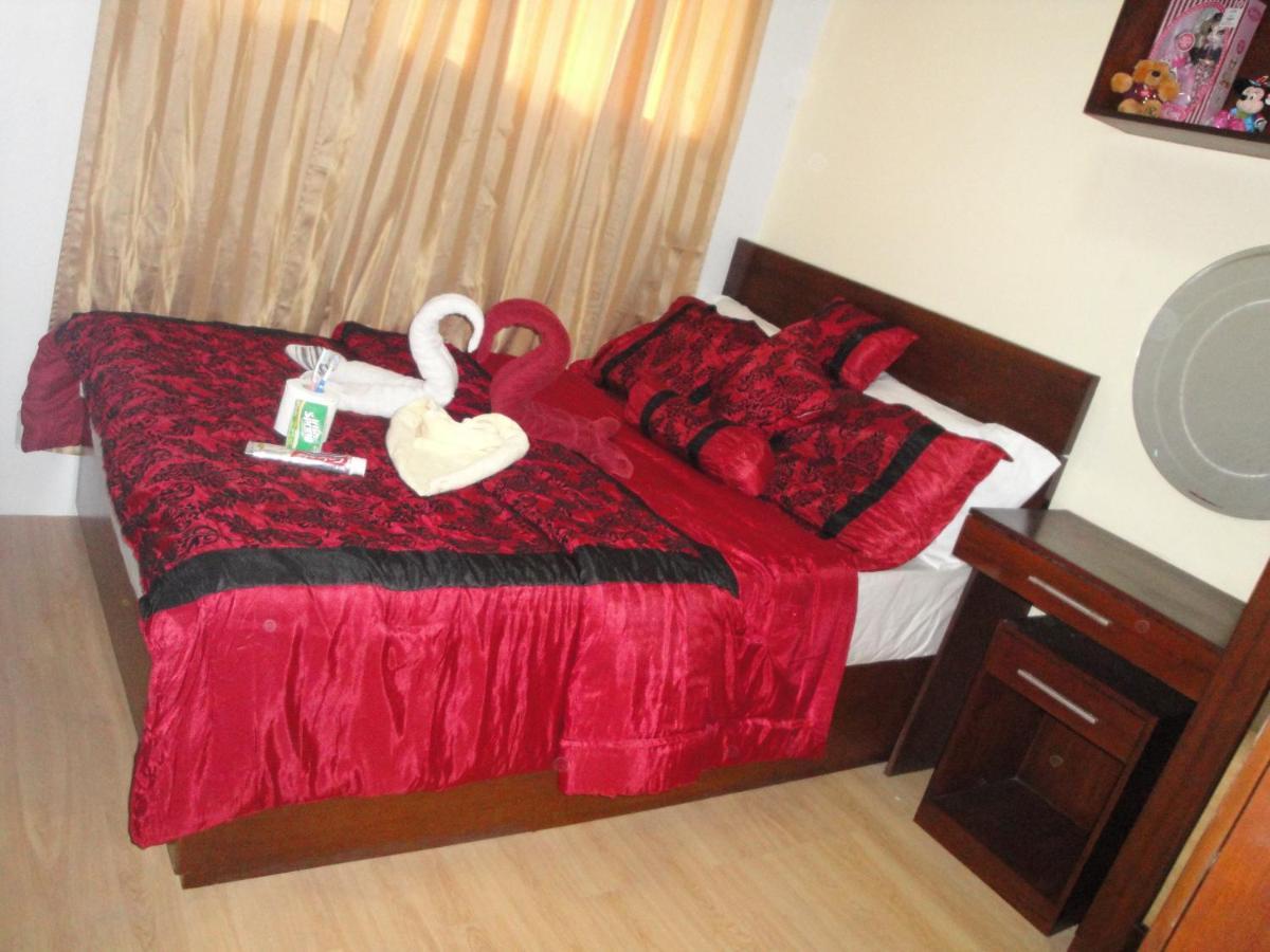 The Oasis Davao Condotel Экстерьер фото